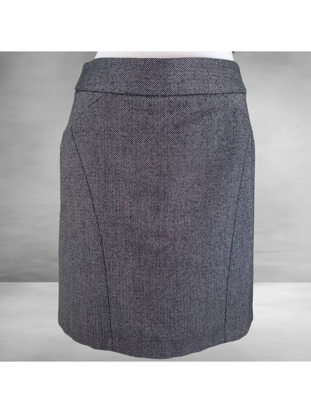 Banana Republic Size 4 Petite Charcoal Grey Skirt